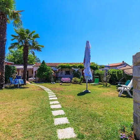 Stranici In Istria Гостевой дом